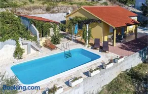 Two-Bedroom Holiday Home In Dingac - Image 3