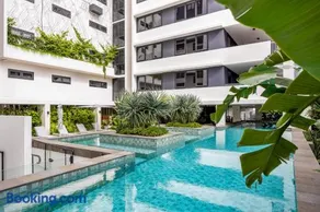 Avalon Resort Maroochydore - Image 2
