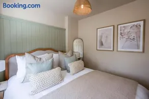 Inglenook Cottage - Image 2