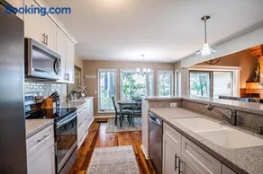 Jenkins Creek Overlook - A Low Country Retreat! - Image 3