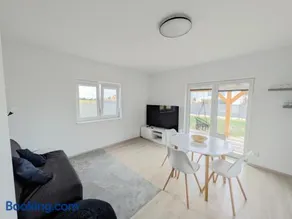 Apartman Amanda - Ohrada - Image 1