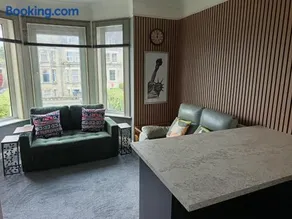 Dover White Cliff Apartment - Image 1