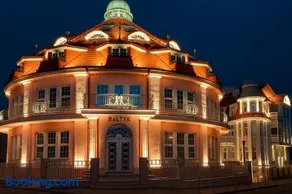 Bałtyk Luxury Residence Old Hotel Seeblick Apt 304 - Image 2