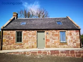 Scottish countryside Bothy - Image 2