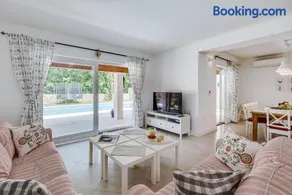 Villa Natasha - charming Istrian villa with private heated pool - Image 2
