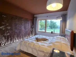 Gîte Cocooning à Vivans avec Piscine et Spa, Animaux Bienvenus - Image 3