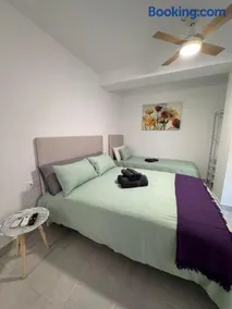 Apartamento África en centro moderno con balcón - Image 4