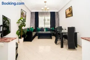 Comfortable and Downtown, 1min to beach - Image 1