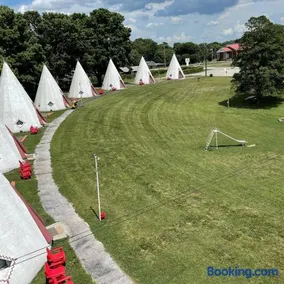Historic Wigwam Village No 2 - Image 1