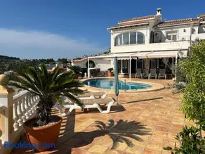 Large villa, great view with private swimming pool - Image 1