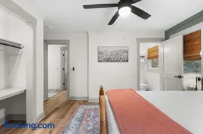 The Burkhalter House -perfect family stay near GSU - Image 2