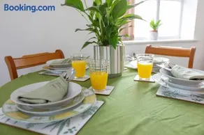 M14 Platt View, Sleeps 9, Parking - Image 4