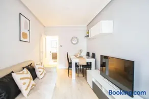 Apartamento moderno y céntrico en Huesca ciudad - Image 1