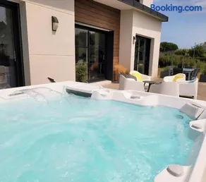 Villa Odeven Évasion Côtière & Jacuzzi Privé Holim'Prest - Image 1