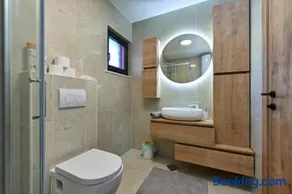 Forest house AVA - Image 2