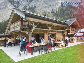 Chalet le Nid independant mountain chalet - Image 4