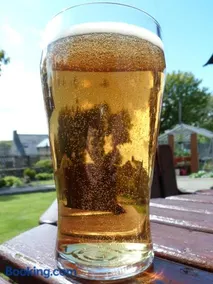 Nethercliffe Hotel - Image 2