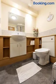 Jacobs Apartment Edinburgh - Image 3