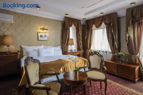 Erla Villa Boutique Hotel - Image 5