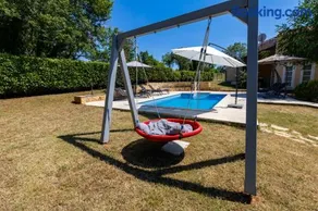 Sunny Garden Villa with Pool - Image 4