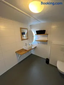 Penthouse DeLuxe - Image 4