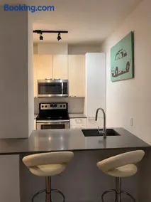 Appartement in Downtown with private parking - Image 3
