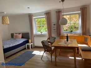 Schöne Wohnung mit Pool und Sauna zum Wohlfühlen - Image 1