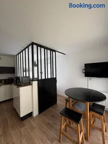 Studio with garden - Image 3
