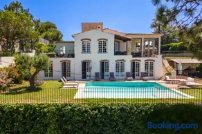Villa exclusive au sommet de Cannes, 8 chambres, double piscine, vue sur la mer - Image 3
