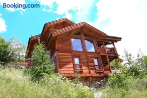 Charming Chalet w/ Mountain & Slope Views, Jacuzzi - Image 4