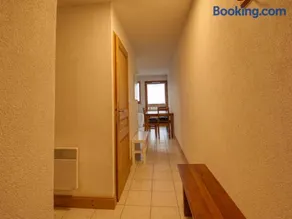Bel appartement 6-7 personnes, accès direct aux pistes, parking - Image 3