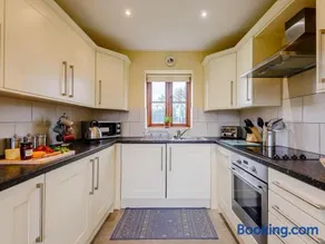 2 Bed in Mold oc-77603 - Image 3