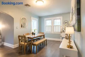 Pet-Friendly Eastport Yard & Fire Pit - Image 4