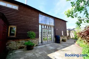 2 Bed in Cranbrook oc-cb594 - Image 3