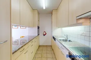 Apartment Crappun 3 - Image 4