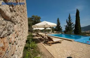 Lefkas Petra - Image 4