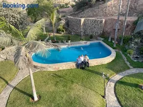 Casa Club Mijail - Image 1