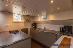 Boutique style ship 10 double cabins - Image 4