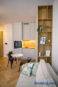 SOHO Apartmán v centre, smart & self check-in 24h, private garage EV - Image 5