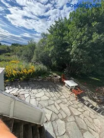 Lofoten seaview villa with sauna and garden - Image 2