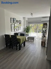Excelente departamento en Buenos Aires con balcon - Image 1