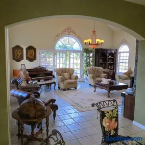 Villa Montecillo Wine Country Retreat with Pool and Vineyard Views - Image 2
