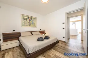 Alpine Aura Loft- Privacy, Relax, Mountain View - Image 1