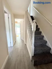 House number 4 Sleeps up to 4 with Smart TVs in every room - Image 3