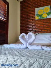 Aloha Beach Guest House - Image 2