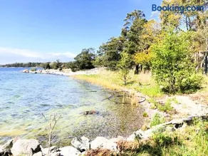 Stockholm Archipelago Idyllic Island - Image 2