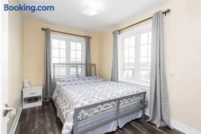 Jazzy Home Stay - Image 1