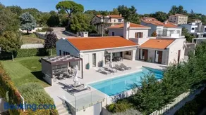 Villa Efa by Villas Holiday - Image 1