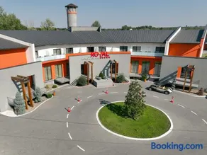 Royal Hotel & Events - Image 1