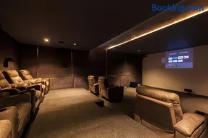 Villa 107 At Canary Farms by StayVista - 5BHK with Infinity Pool & Bathtub - Image 2